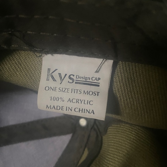 Bite Me Fishing hat - Picture 2 of 6